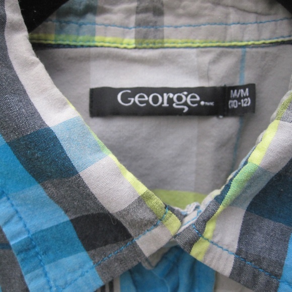 boys size M (10/12) button down short sleeve - Picture 2 of 6